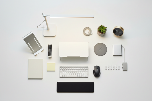 Les 15 accessoires de bureau indispensables pour un espace de travail ergonomique