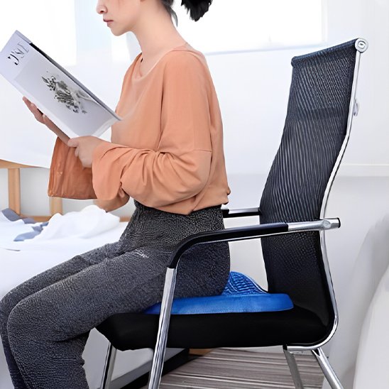 Coussin ergonomique femme assis maison tlecture