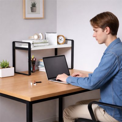 Etagere bureau homme travail maison