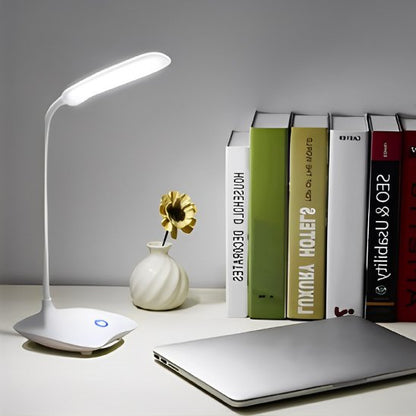 Lampe de bureau blanc lumineux pratique