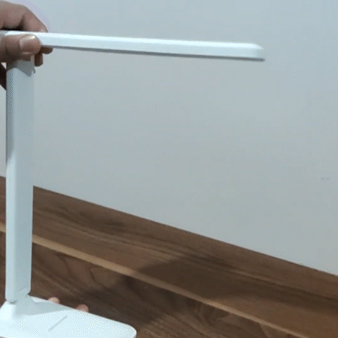 lampe de bureau blanche LED digital lumière neutre blanc chaude pratique