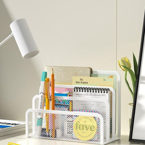 organisateur de bureau porte lettre blanc crayon