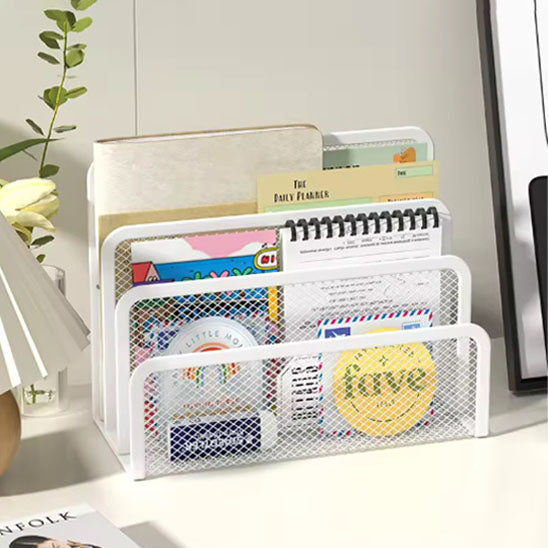organisateur de bureau porte lettre blanc papier