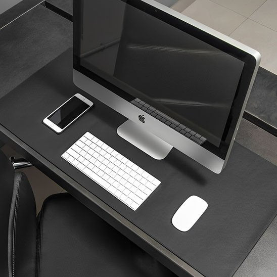 Sous main bureau télétravail organisé moderne professionnel minimaliste