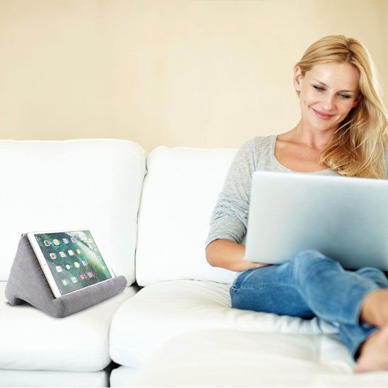 Support pour tablette coussin lecture lit confort travail